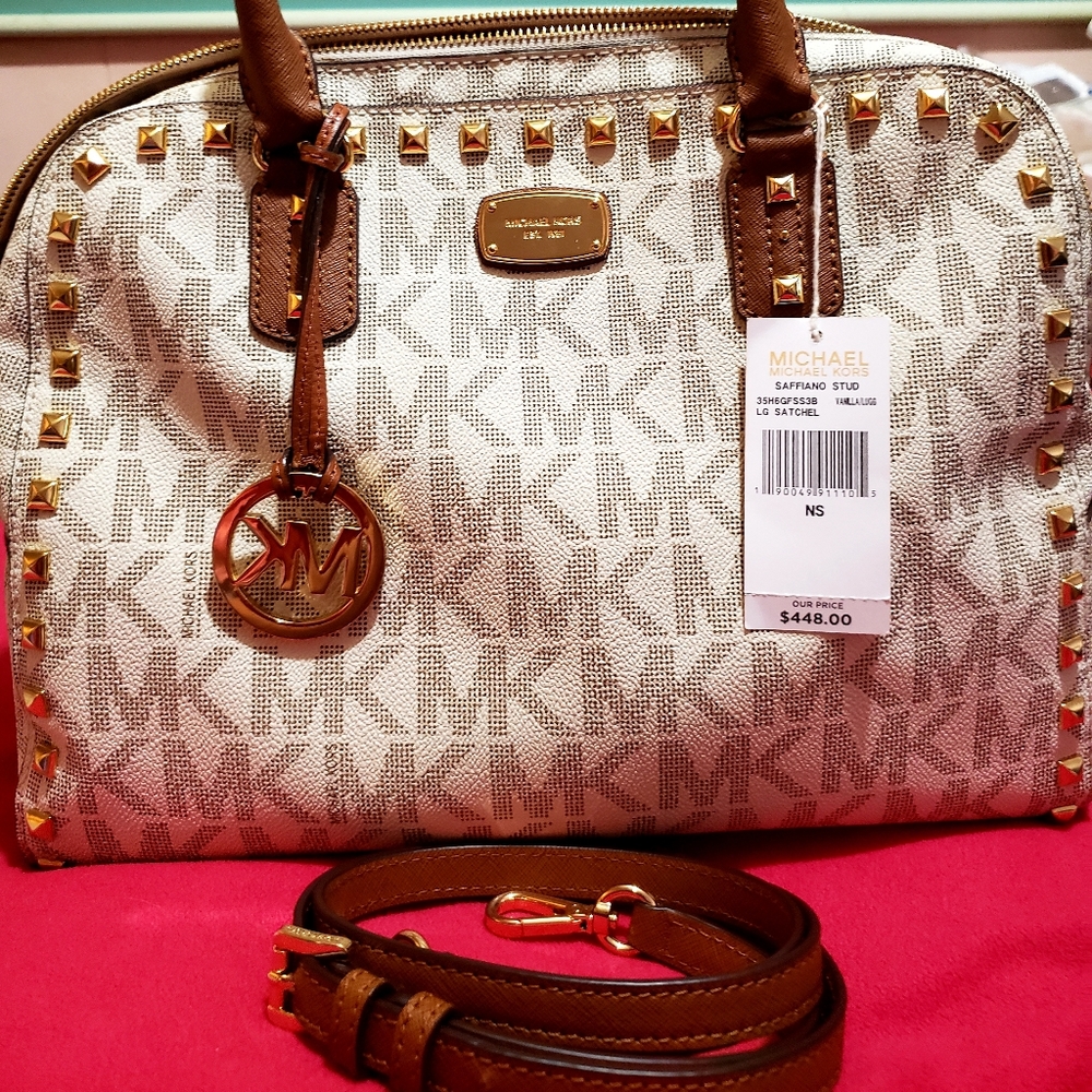 NWT-NEW AUTHENTIC MICHAEL KORS SAFFANO SASCHEL LEATHER PURSE